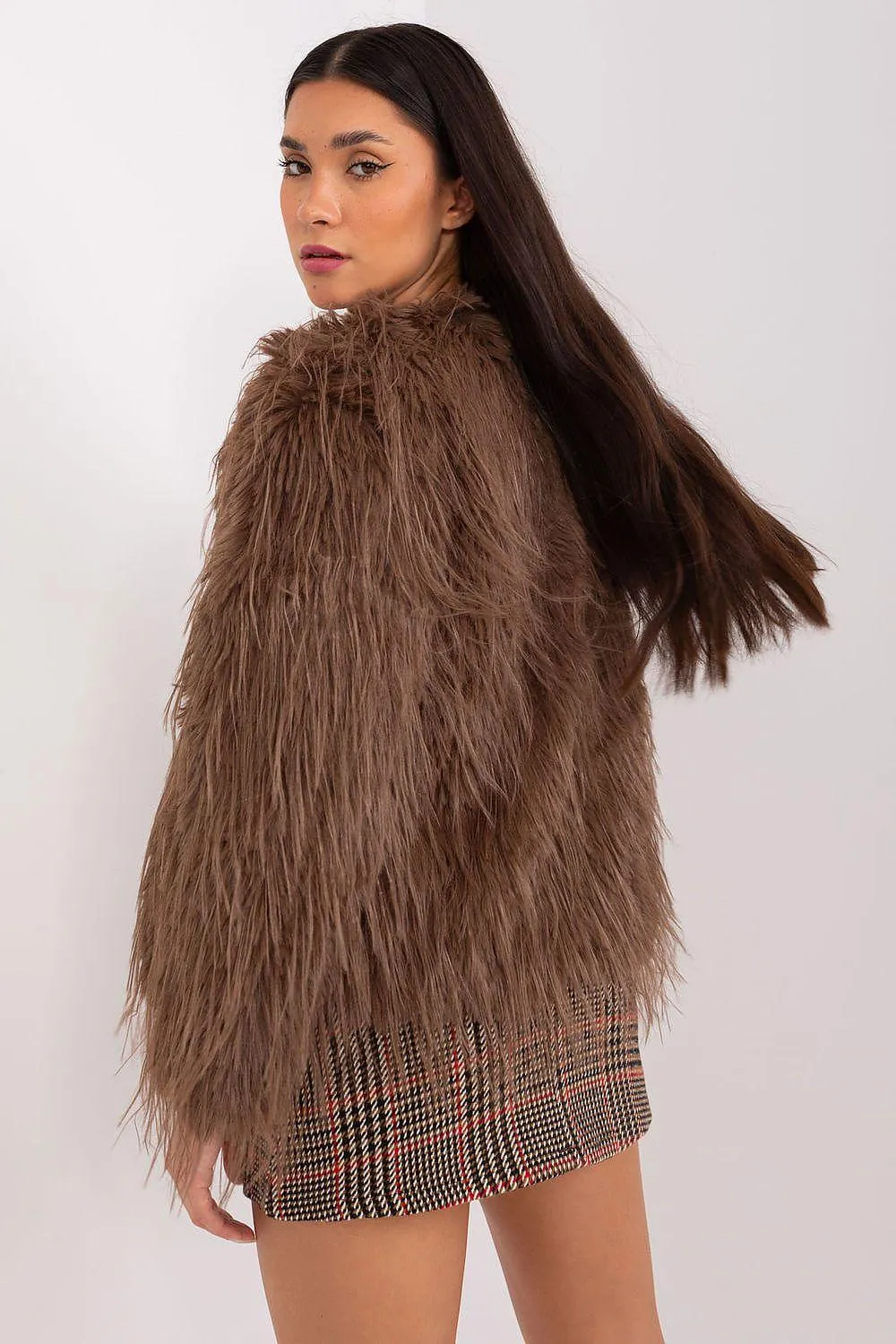 Elegant Fur-Trimmed Outerwear Jacket for All Seasons