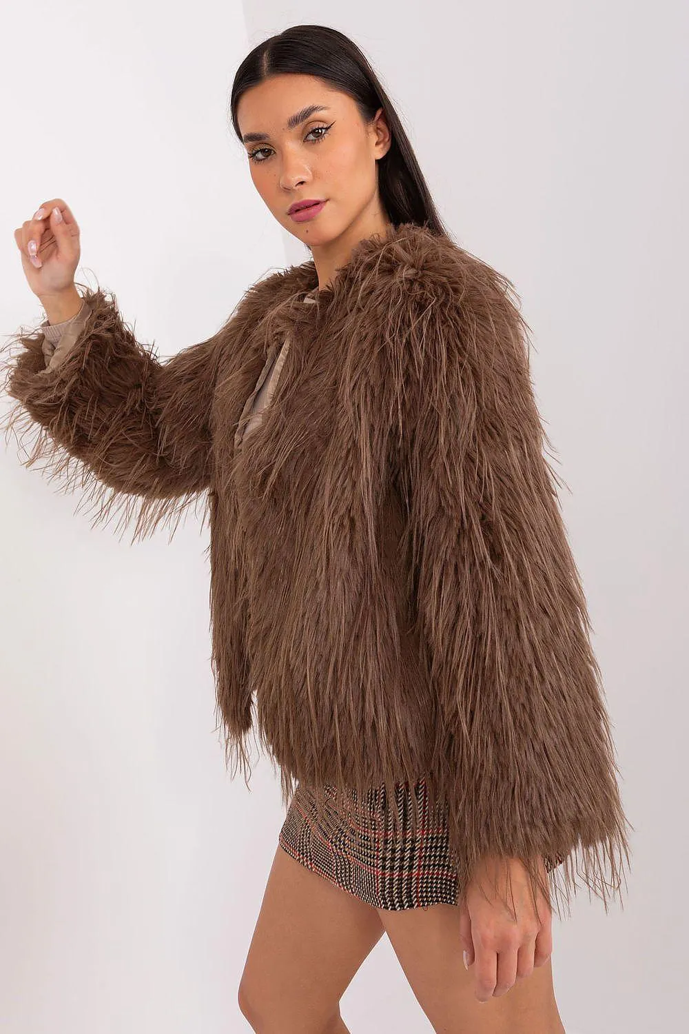 Elegant Fur-Trimmed Outerwear Jacket for All Seasons