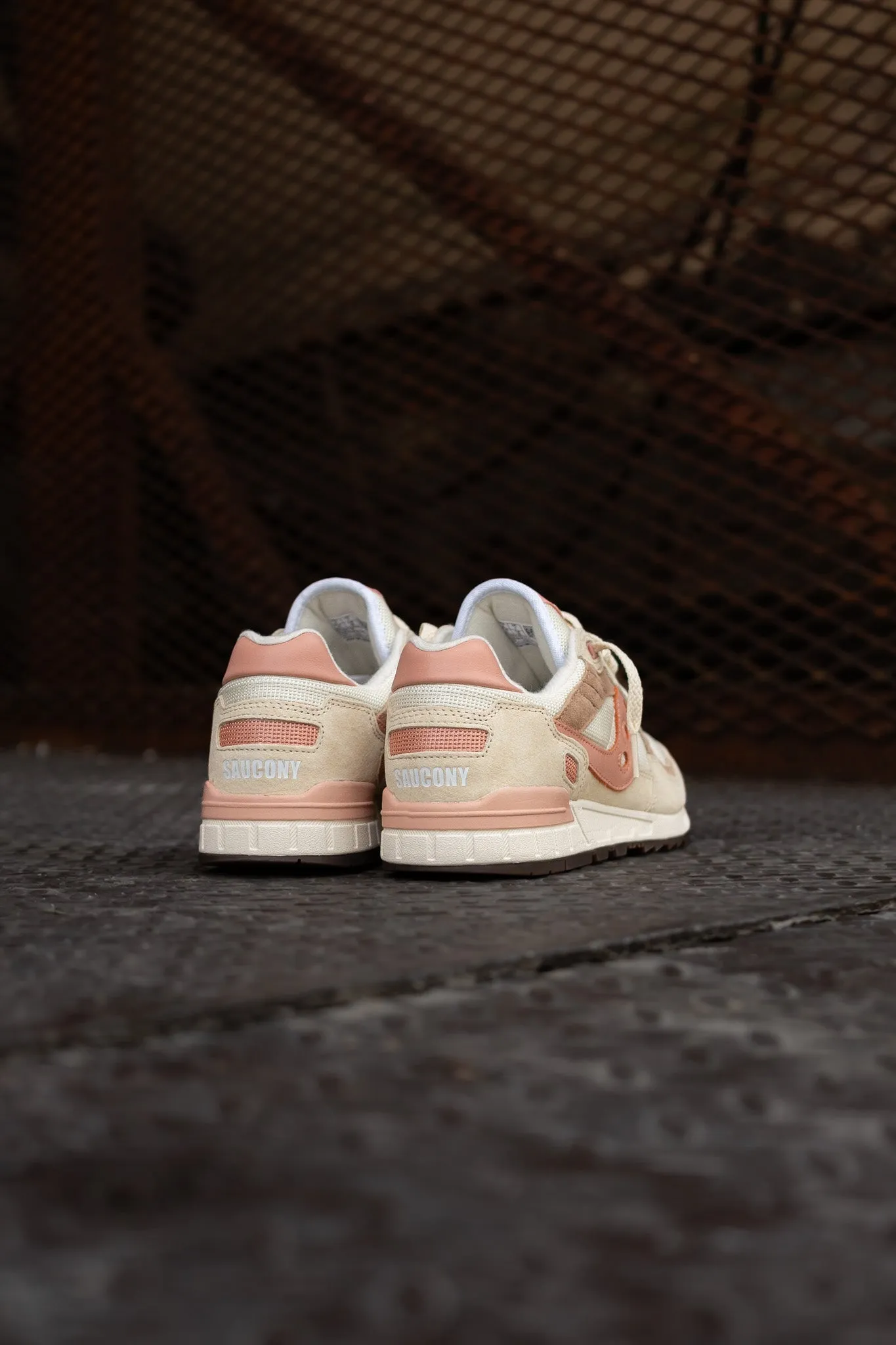 Mens Saucony Shadow 5000 (Cream/Salmon)