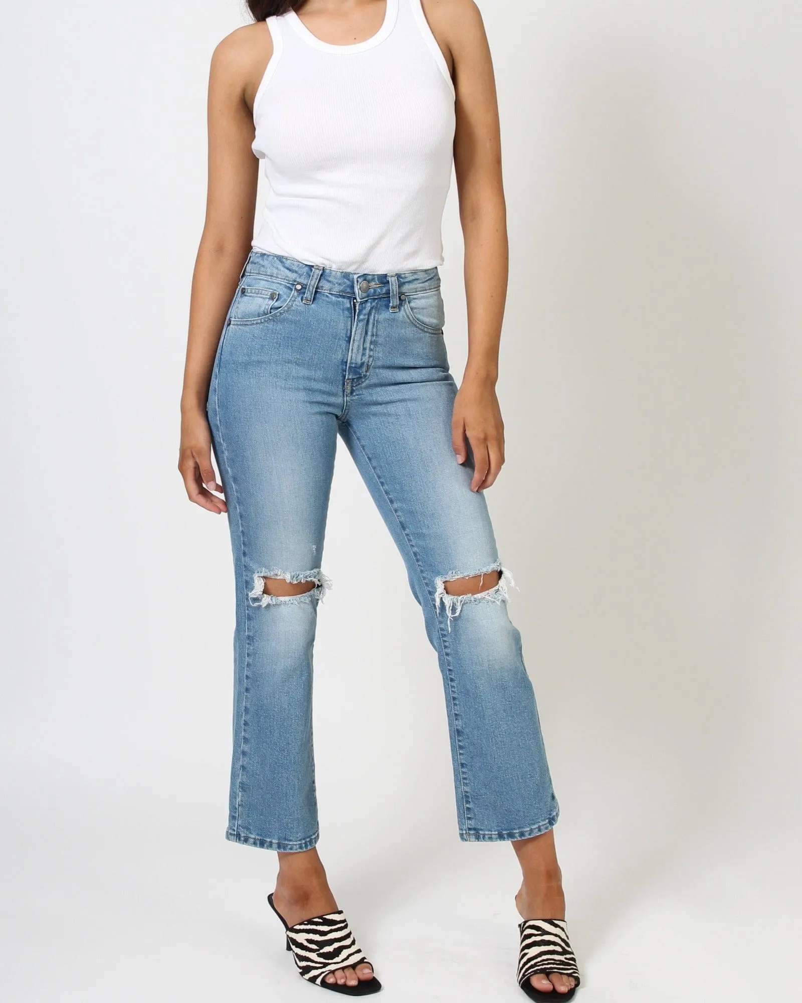 Rodger Crop Flare Jean - Distressed Rip