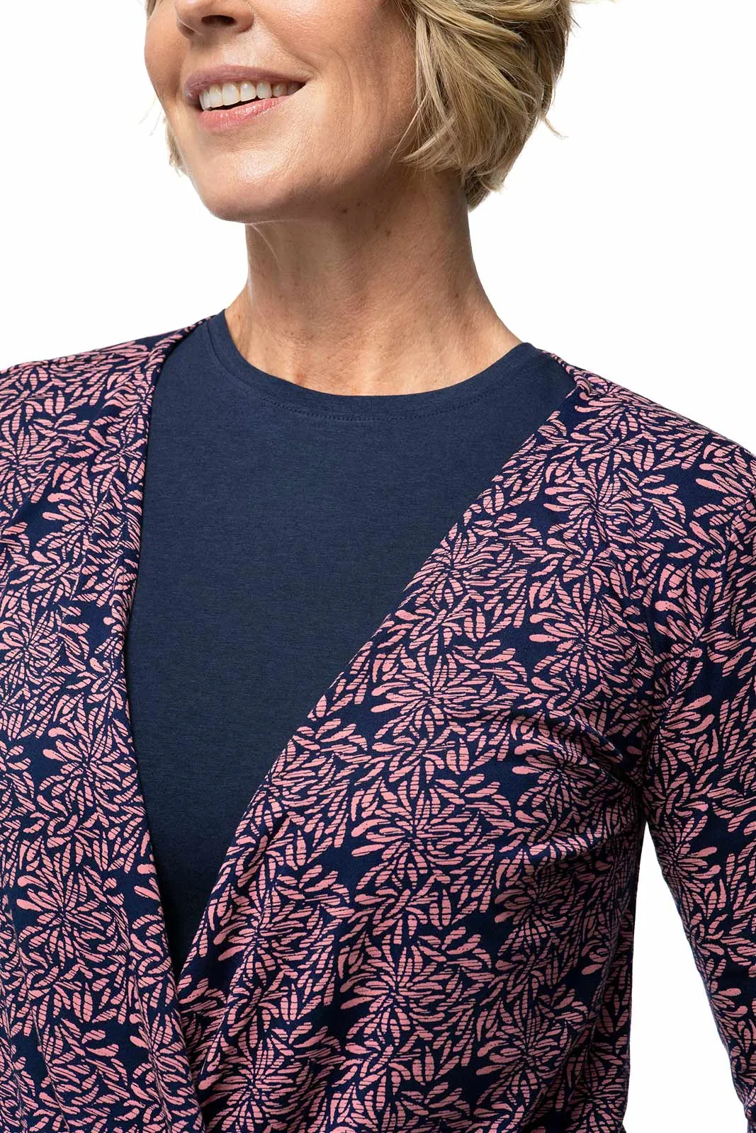 Women's Vrae Everyday Fashion Wrap | Peachy Pink Etched Flowers